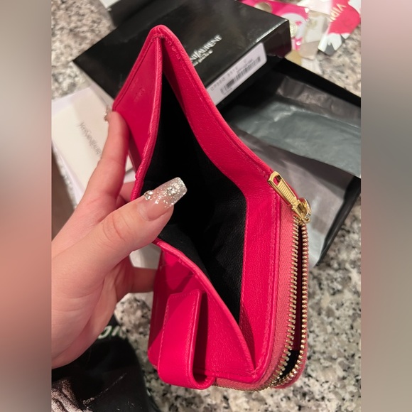 Yves Saint Laurent-pink wallet in very new condition - Picture 7 of 8
